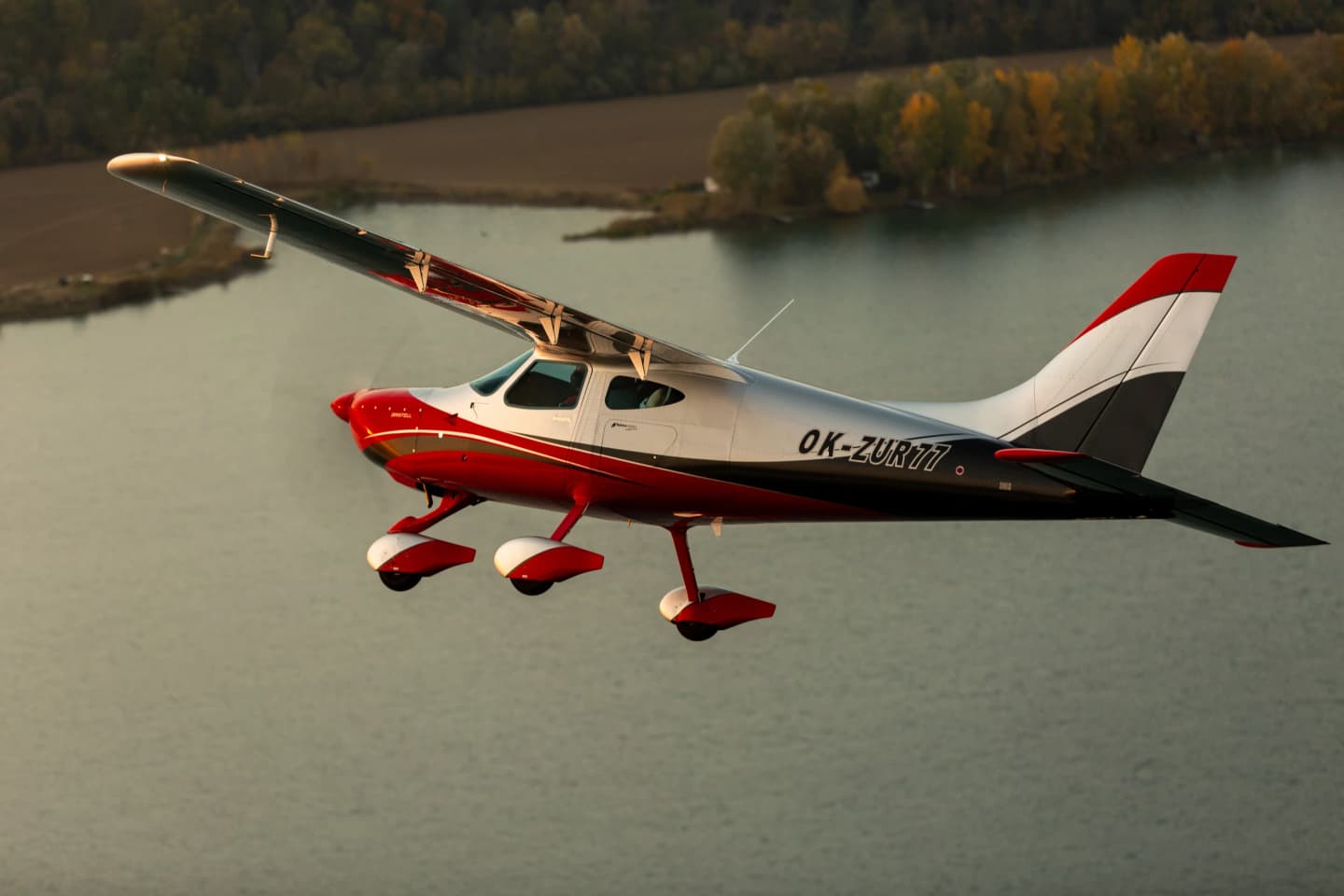 Bristell B8M-916iS — exterior detail