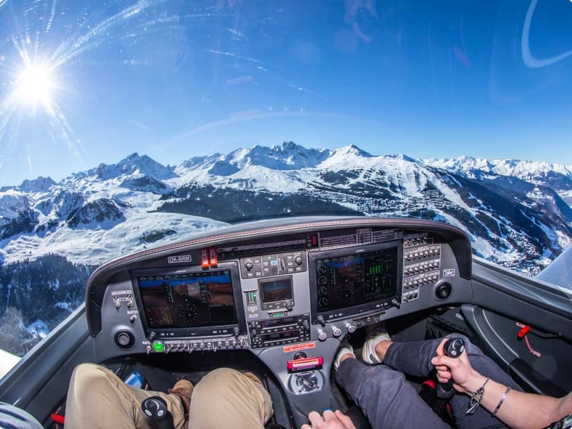 Ein Garmin-Glascockpit in einer Bristell, 2023